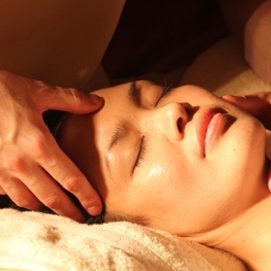 Wellness Massagen in der Heilpraxis für Physiotherapie Heike Amthor in Leipzig Stötteritz